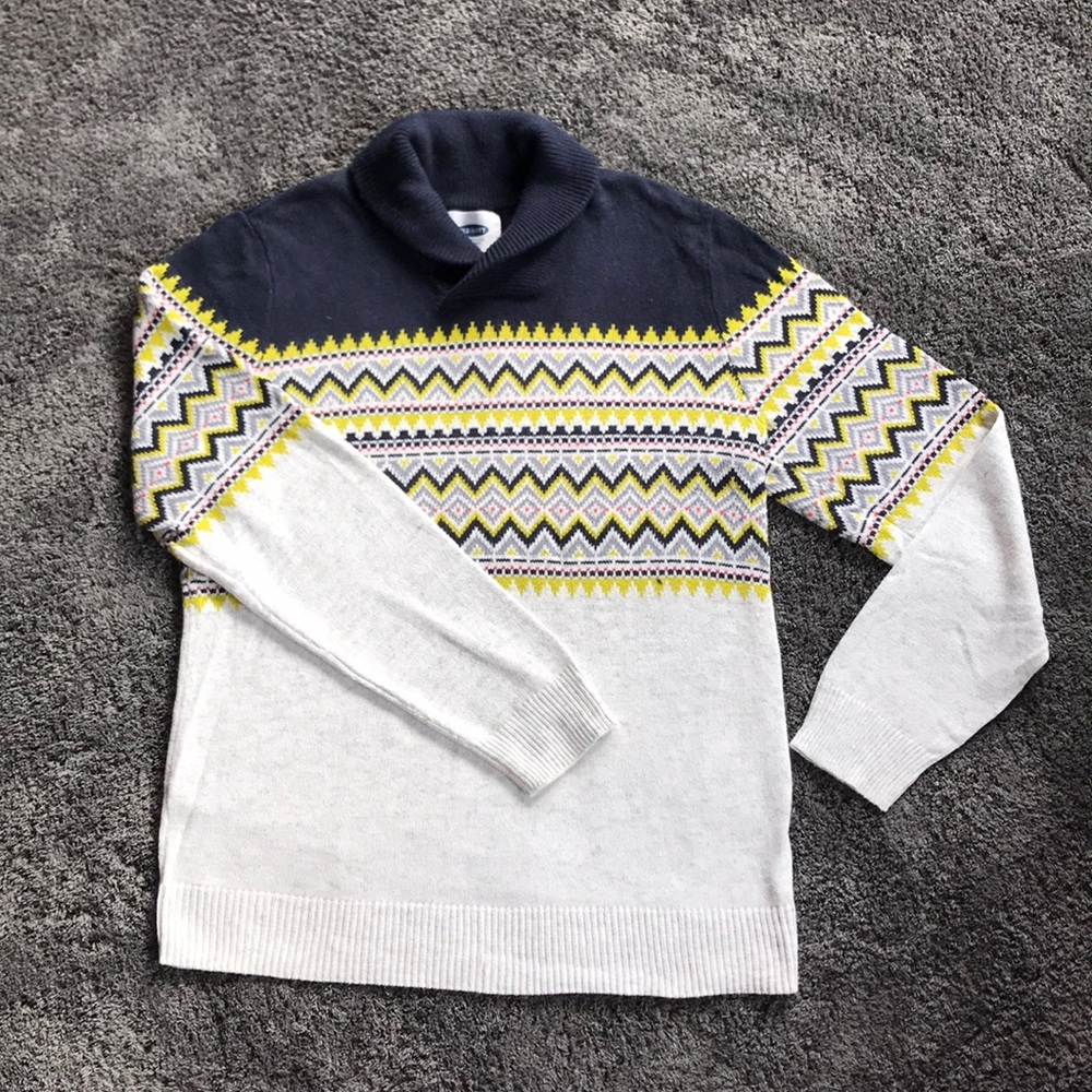 Old navy sweater
